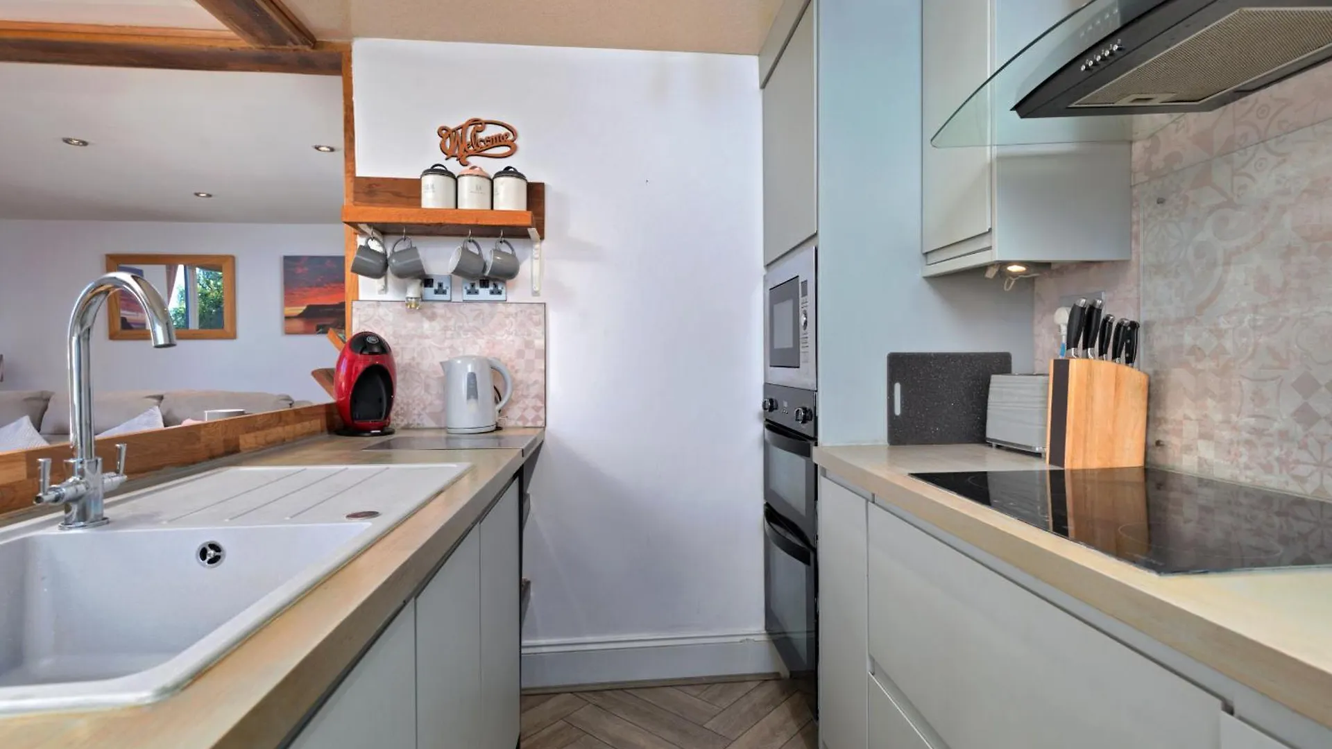 Finest Retreats - Abbeyview Villa Whitby