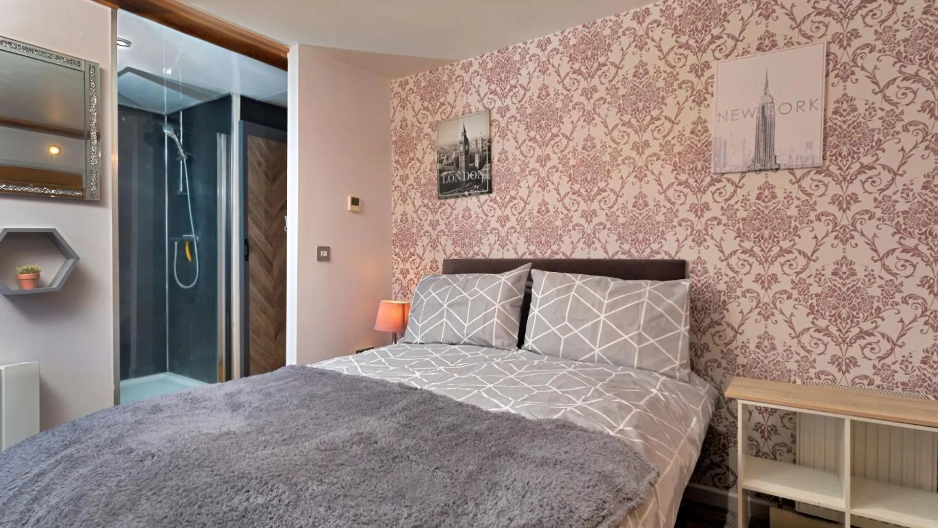 Finest Retreats - Abbeyview Villa Whitby